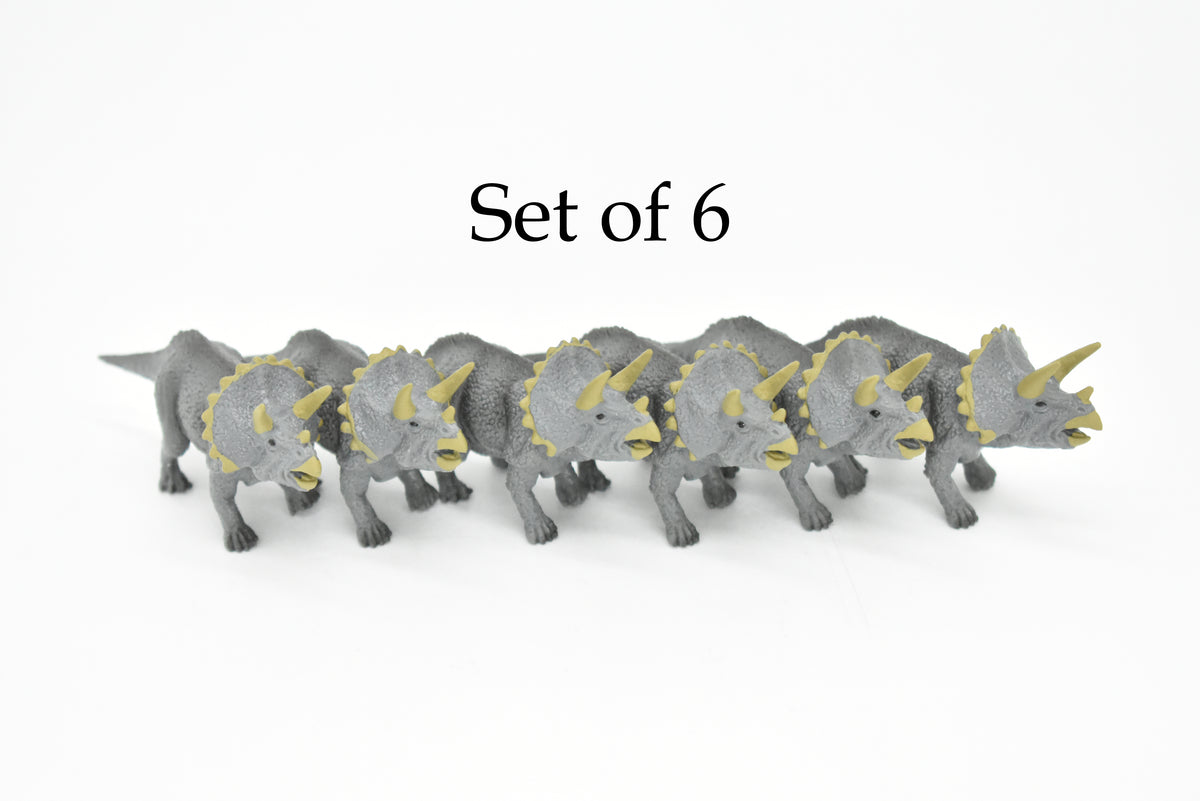 Triceratops Dinosaur, Very Nice Plastic Replica    3"    F8115-B117