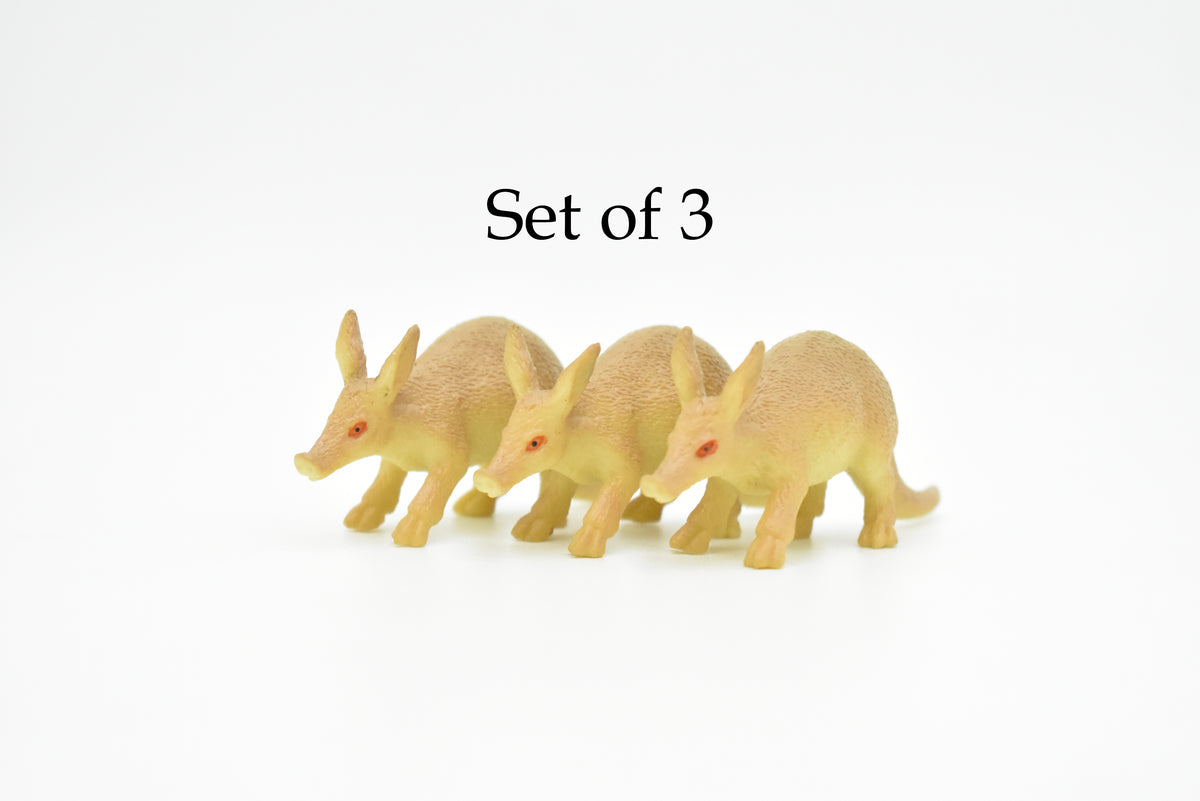 Aardvark, Orycteropus afer, Very Nice Plastic Design, African Animal Figure, Educational, Figure, Lifelike, Diorama Model, Figurine, Replica, Toy, Gift,    3 Inches.     CWG99 B237