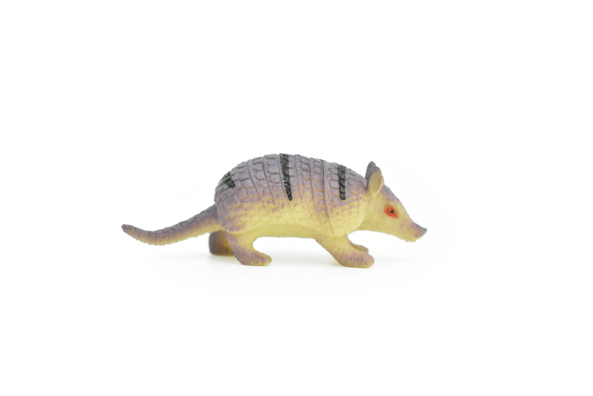 Armadillo, Cingulata, Dasypodidae, Very Nice Plastic Design, Animal, Pichi, Mulita,Educational, Hand Painted, Diorama Figure, Lifelike Model, Toy, Gift,   2 1/2 inches.   CWG105 B237