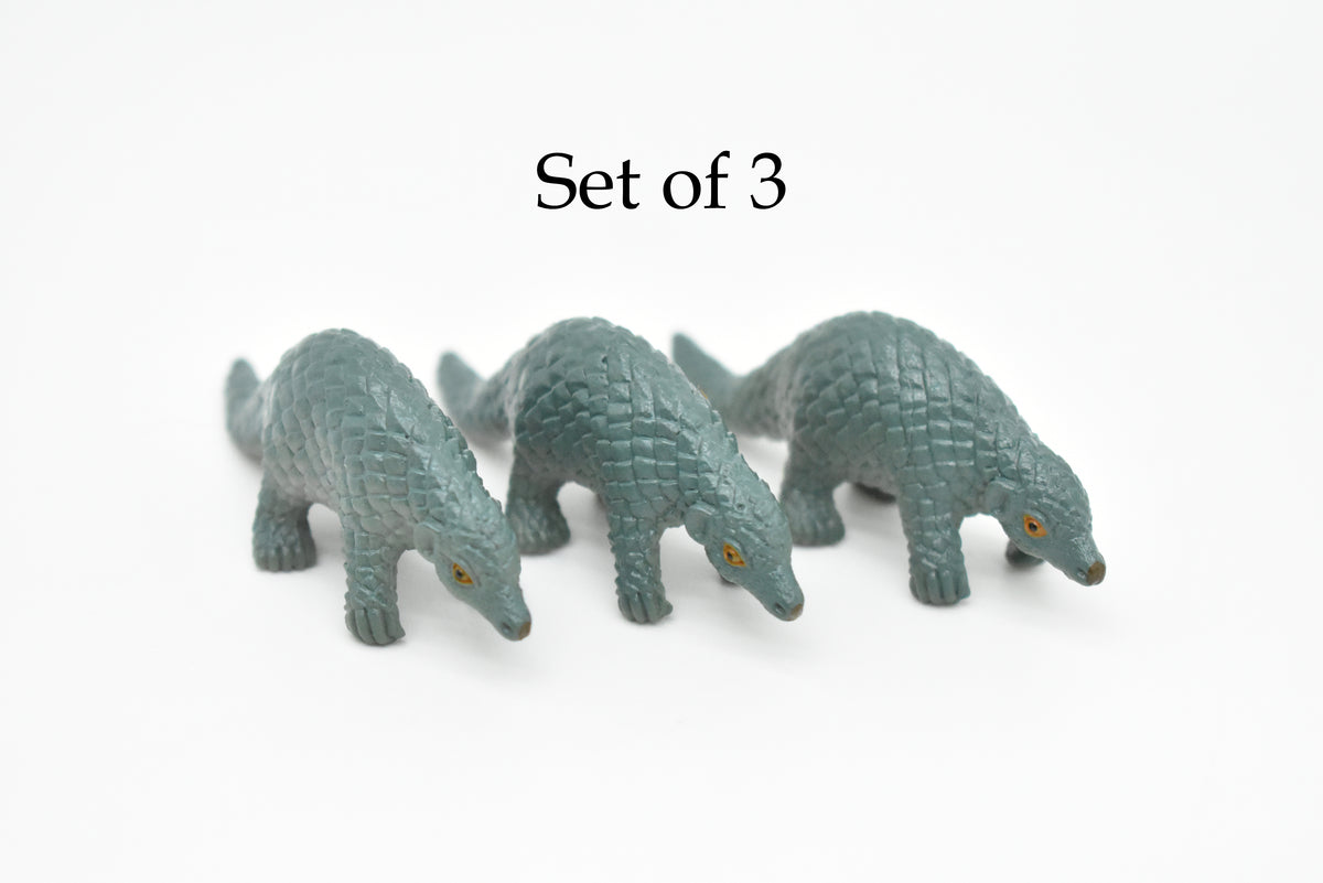 Pangolin, Scaly Anteaters, Manidae, Very Nice Plastic Design, Animal Figure, Educational, Figure, Lifelike, Diorama Model, Figurine, Replica, Toy, Kids, Gift,   3 Inches.    CWG113 B237