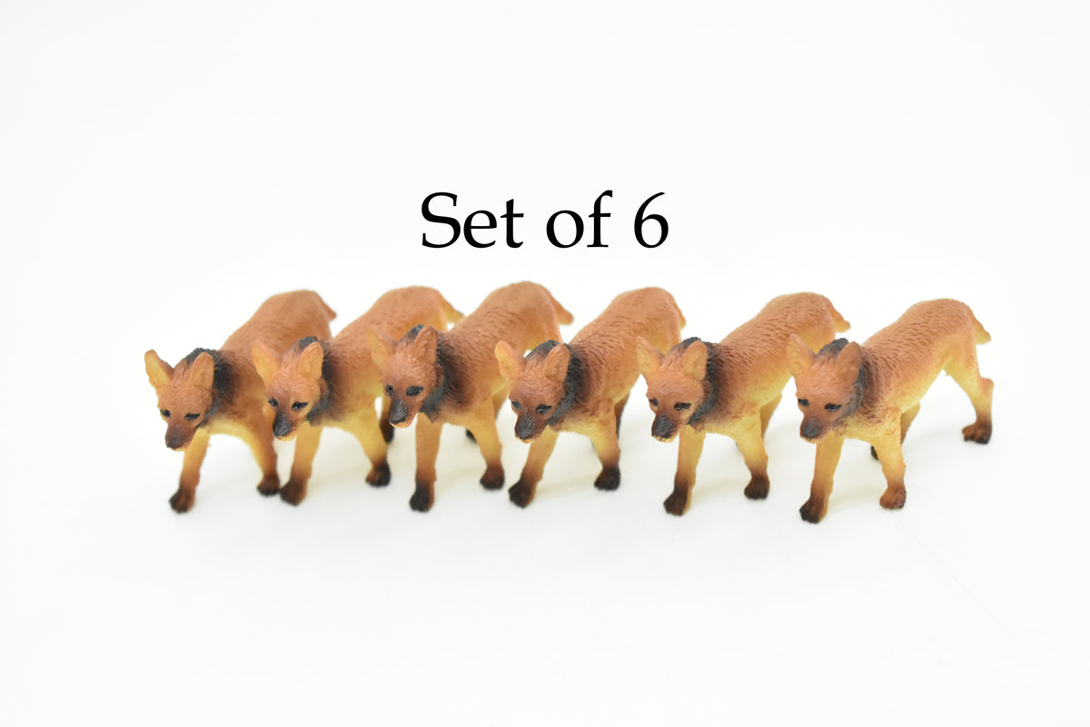 Dingo, Canine, Australia Dog, Canis lupus dingo, Very Nice Plastic Design, Animal Figure, Educational, Figure, Lifelike, Diorama Model, Replica, Toy, Kids, Gift,   2 1/2 Inches.    CWG134 B238