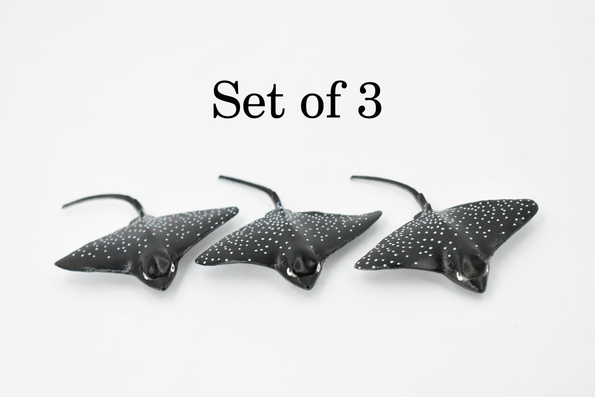 Spotted Eagle Ray, Duckbill ray, or Bonnet skate, Rubber Fish, Realistic Toy Figure, Diorama Model, Replica, Kids, Educational Design, Gift,    2 1/2 Inches.     CH439 BB109