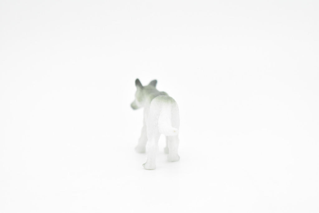Arctic fox, White fox, Polar, Vulpes lagopus, Hand Painted, Realistic, Very Nice Plastic Design, Artic Animal,  Educational, Diorama Model, Lifelike, Toy, Gift,    3 Inches.    CWG119 B237