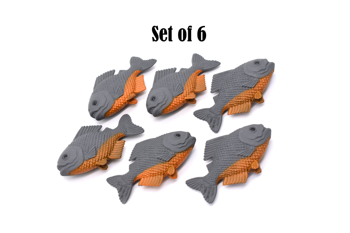 Plastic Piranha 2 1/2-inch toy fish - F424 B8