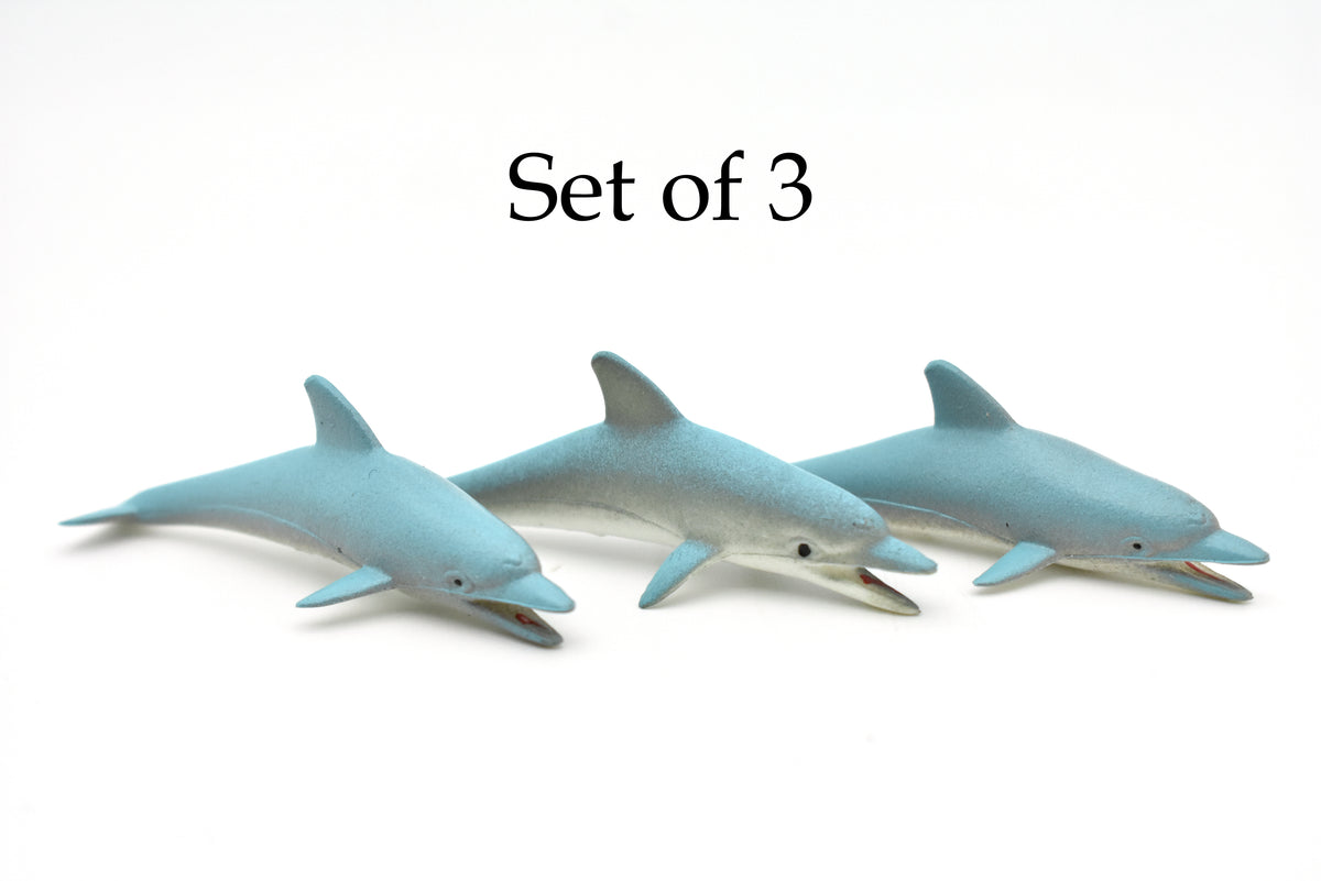 Dolphin, Bottlenose,  Very Nice Plastic Replica   2 3/4-inch      F599 B35