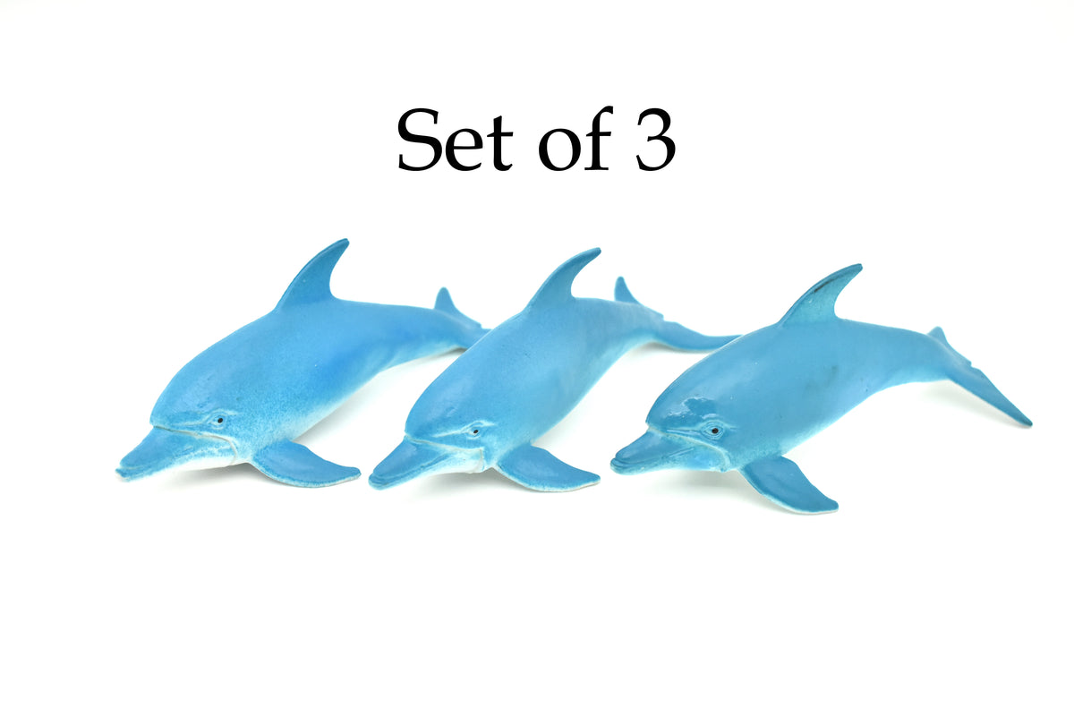 Dolphin, Very Nice Plastic Replica     4 1/2"      F6011-B377
