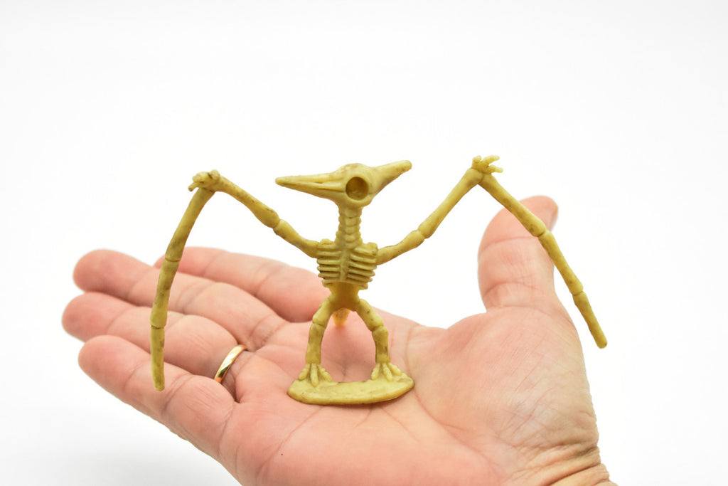 Pteranodon Dinosaur, Skeleton, Very Nice Plastic Replica    4"    F3285 B61