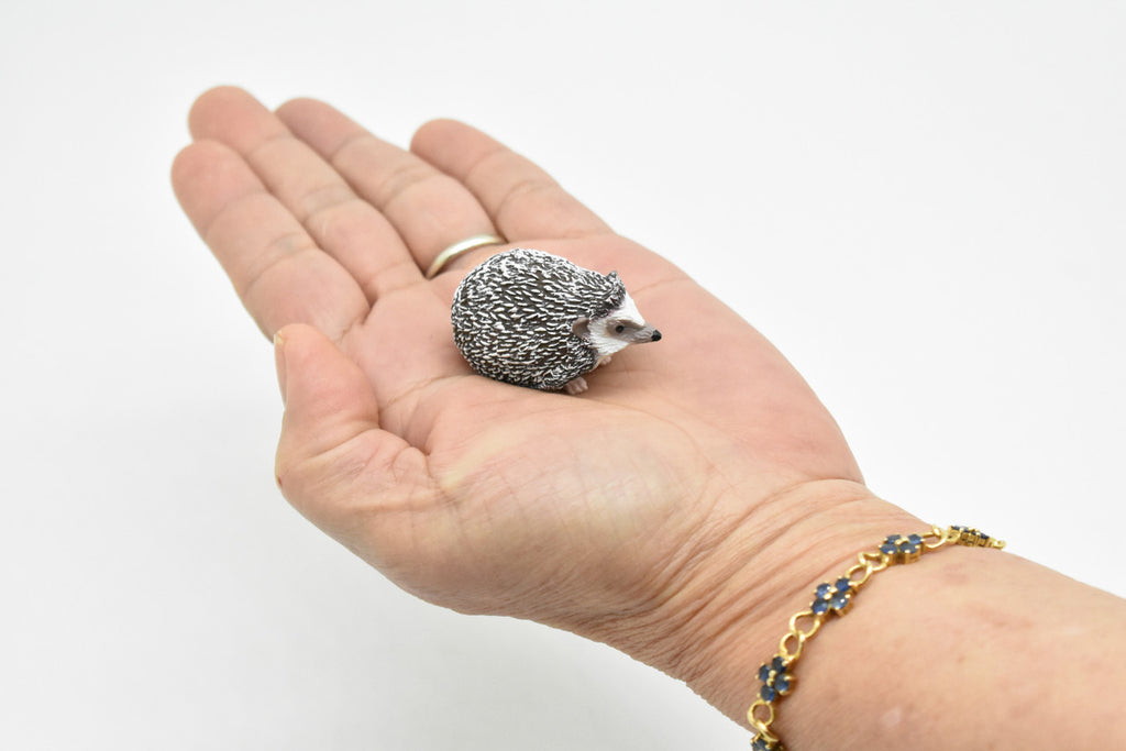 Hedgehog, Museum Quality Rubber Animal, Educational, Realistic Hand Painted Figure, Lifelike Figurine, Replica, Gift,         2"       CWG257 B241