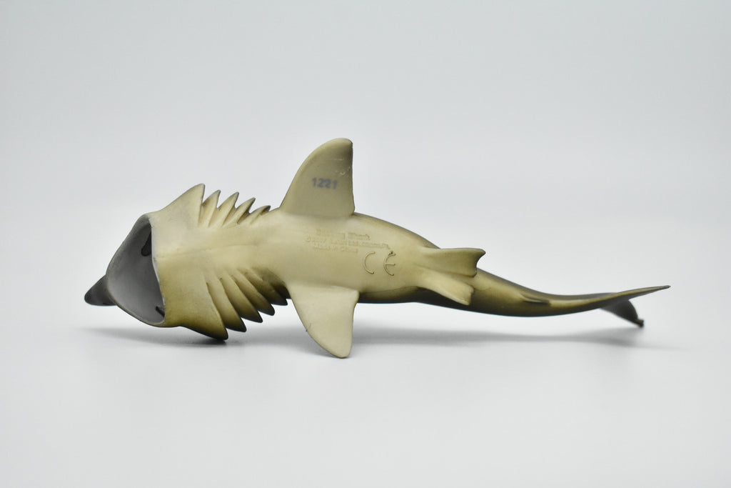 Basking Shark, Museum Quality Plastic Replica, Hand Painted   5 1/2 inches long   -   F1773 B97