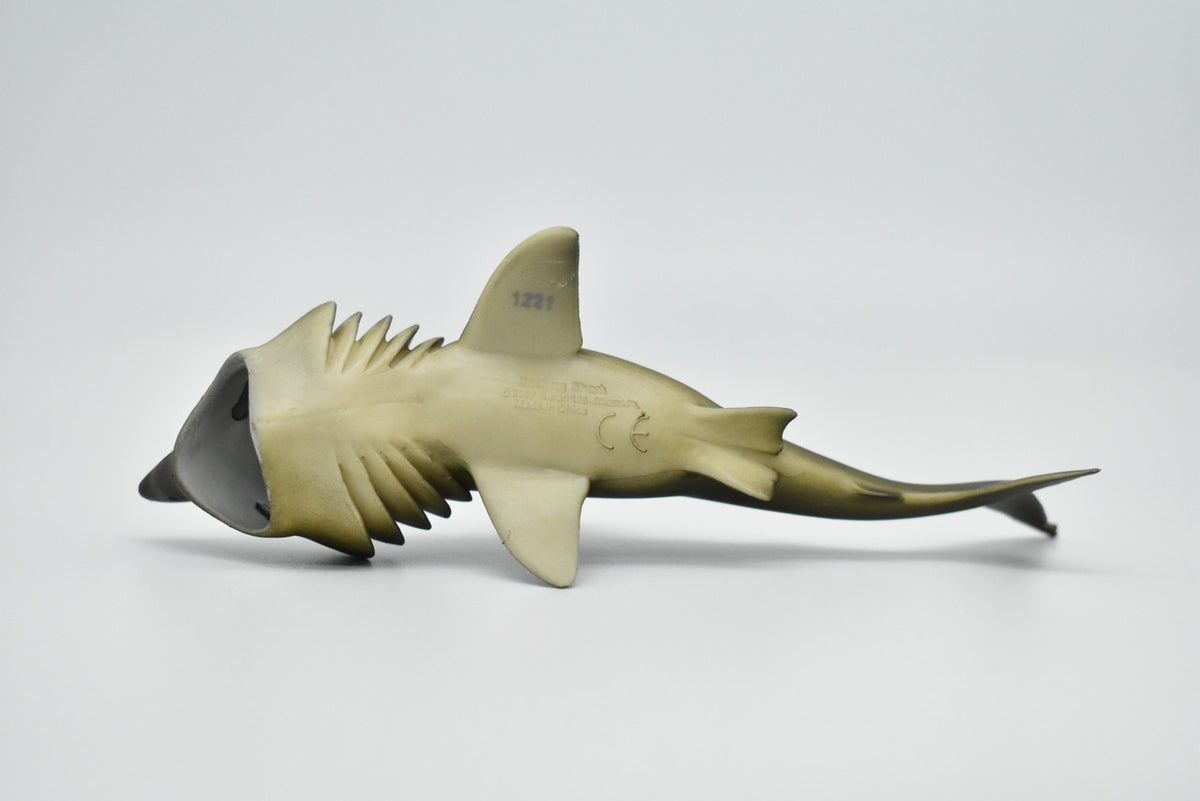 Basking Shark, Museum Quality Plastic Replica, Hand Painted   5 1/2 inches long   -   F1773 B97