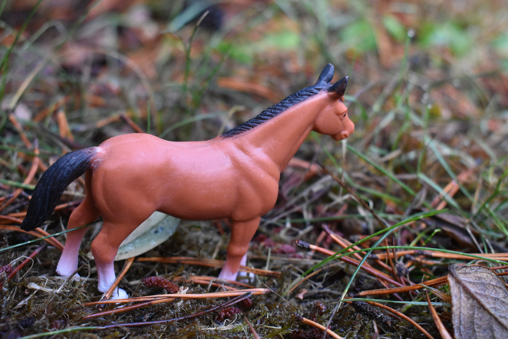 Horse, Brown & White Stocking Plastic Toy Animal, Realistic Figure, Farm Model, Barnyard Replica, Kids Educational Gift 3 1/2" F4422 B121