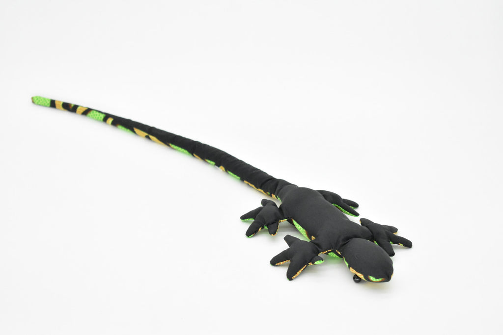 Lizard, Reptiles, Green, Hand Made, Thailand Sand Creatures, Toy, Paper Weight, Bean Bag, Cornhole  16"    TH2 BB67