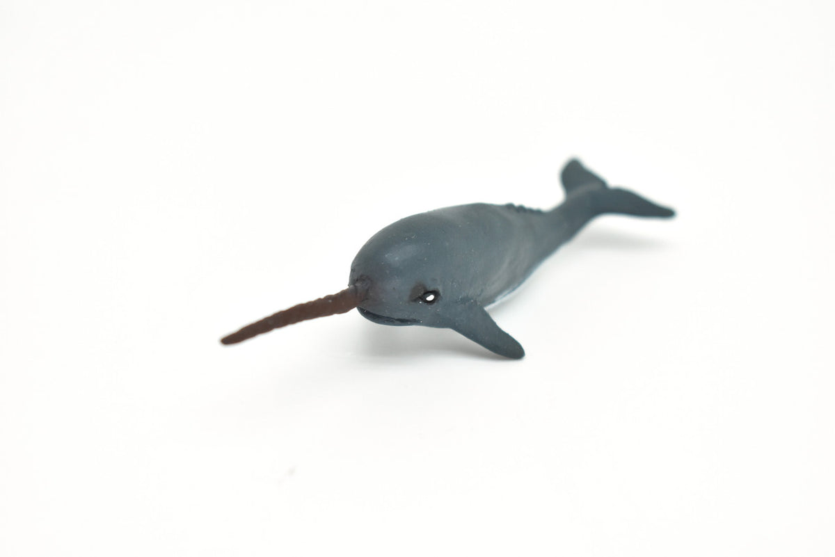 Narwhal Whale, Very Nice Plastic Replica  3"Long   ~  F3905-B9
