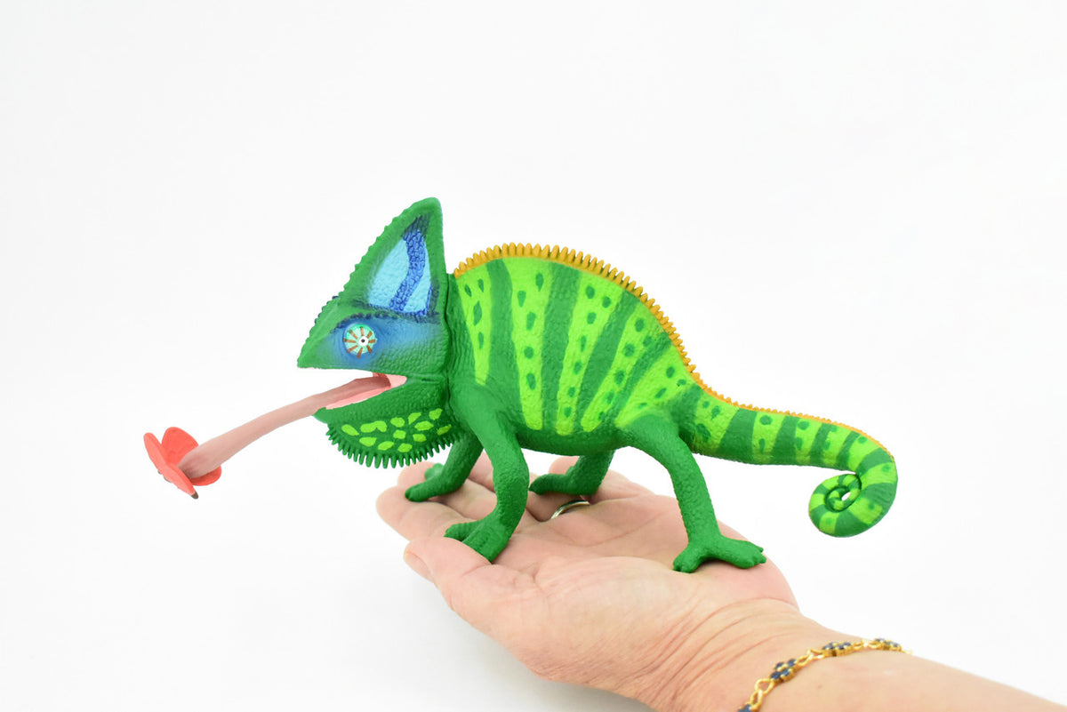 Chameleon, Veiled Chameleon, Museum Quality Rubber Lizard, Educational, Realistic Hand Painted Figure, Lifelike Model, Figurine, Replica, Gift,      9 1/2"    F4074 B135