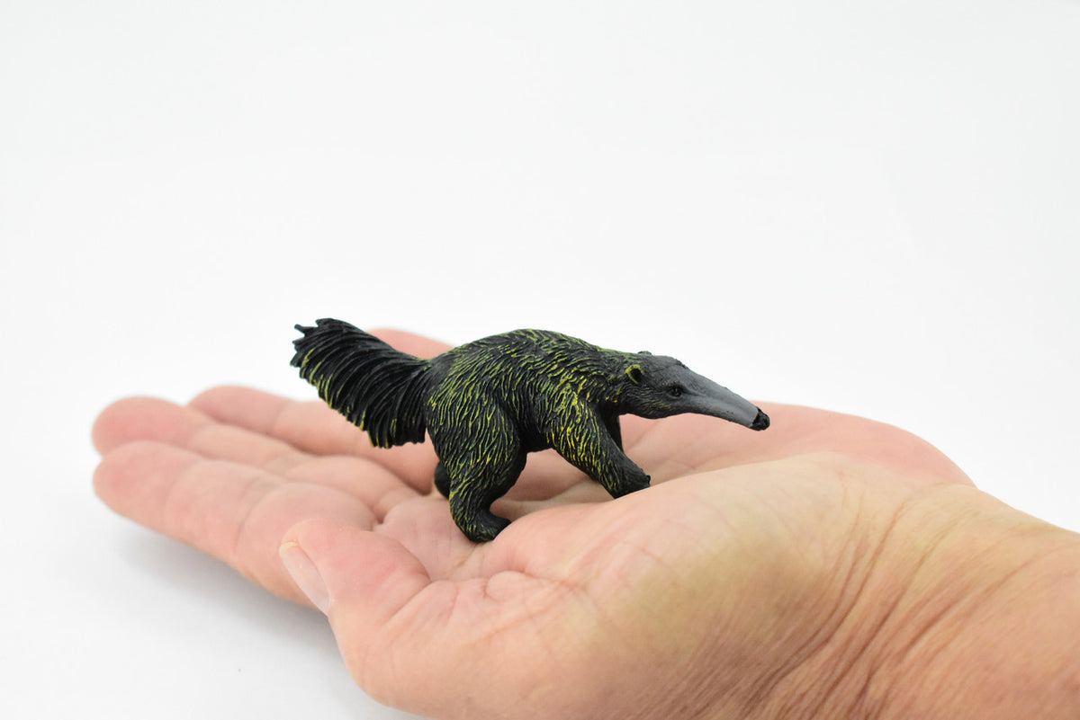 Anteater, Vermilingua, Very Nice Design, Hand Painted, Educational, Rubber Animal, Realistic Toy Figure, Diorama Model, Kids,  3 1/2 Inches.