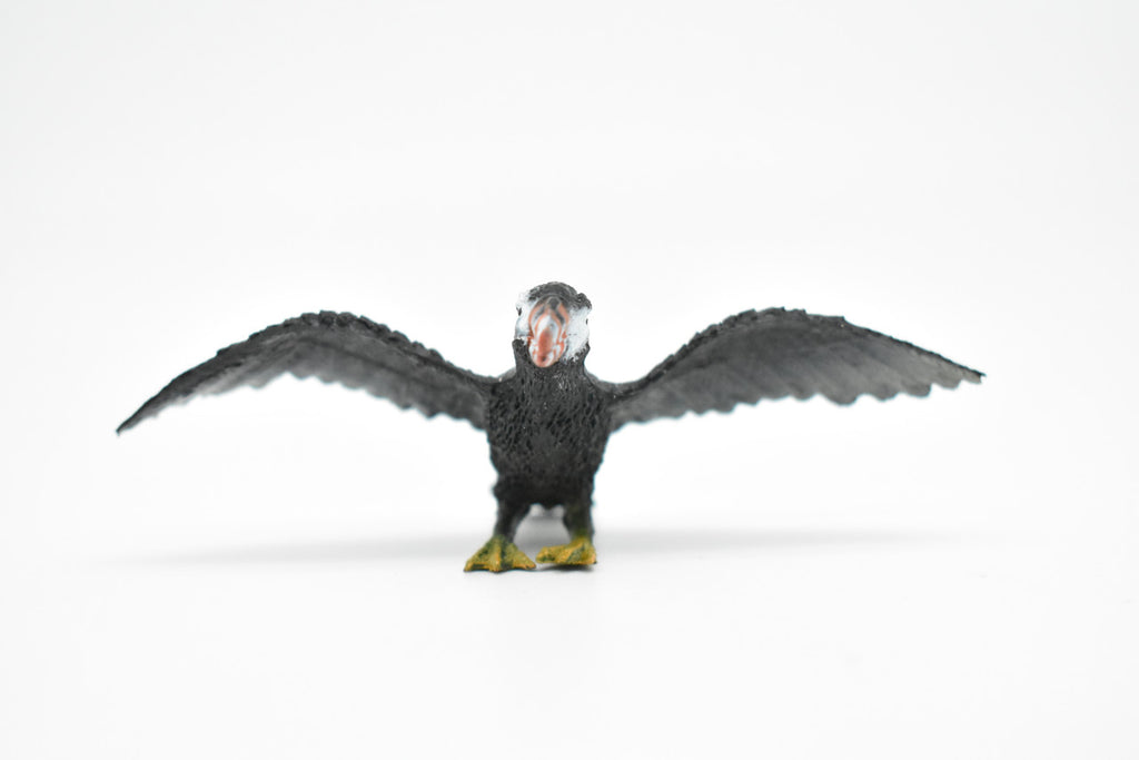 Puffin, Flying, Very Nice Rubber Reproduction, Hand Painted   3 1/2"    F621 B132