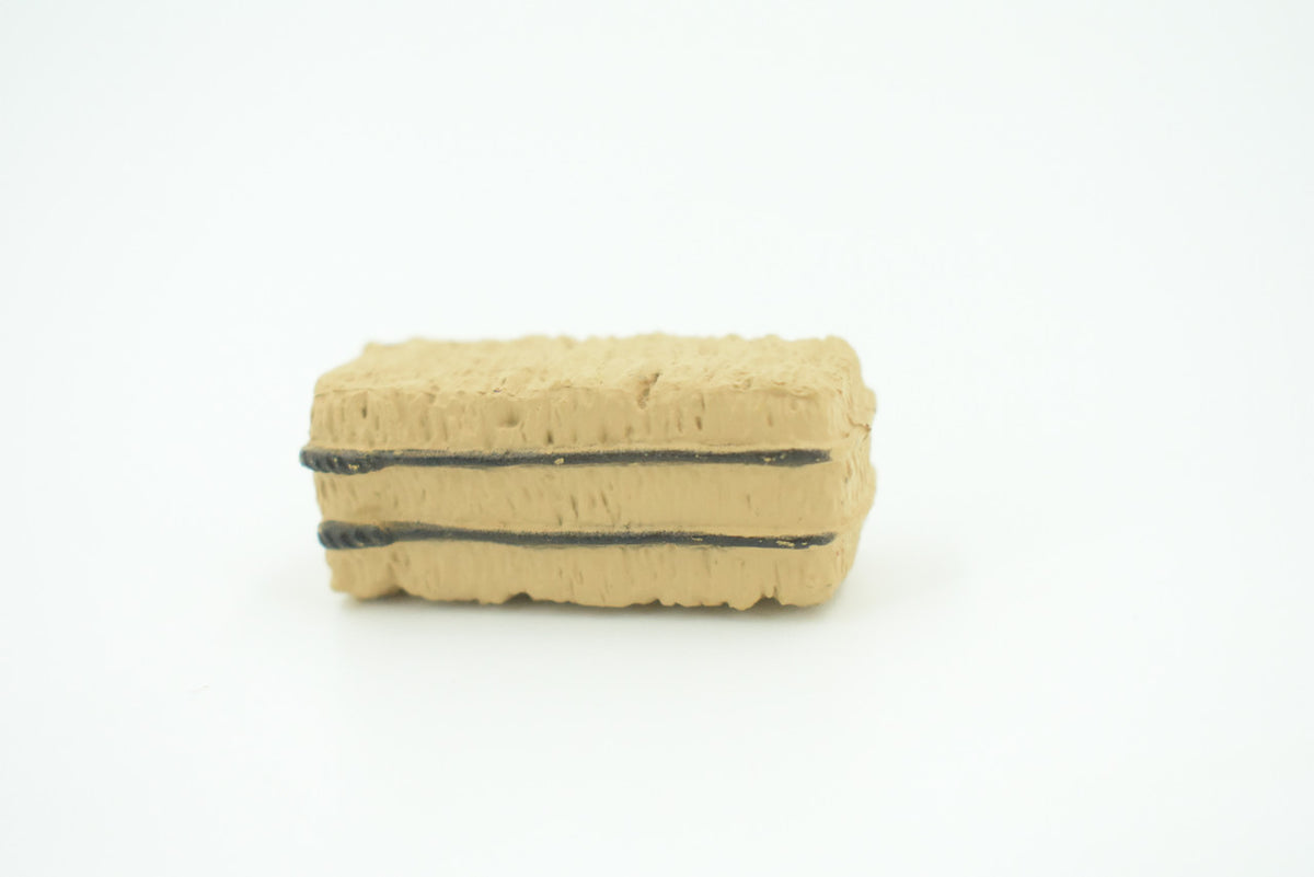 Hay Bale, Farm, Very Nice Plastic, Educational, Realistic Figure, Lifelike Model, Figurine, Replica, Gift,     1 1/2"    F4258 B375