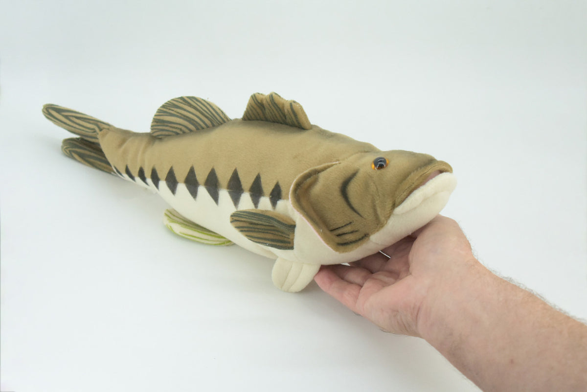 Largemouth Bass Plush Toy, Realistic Stuffed Animal, Big mouth, Bucketmouth, Soft Plush Fish, Stuffed Fish, Educational, Toy, Kids, Gift,        17"     F4086 BB56