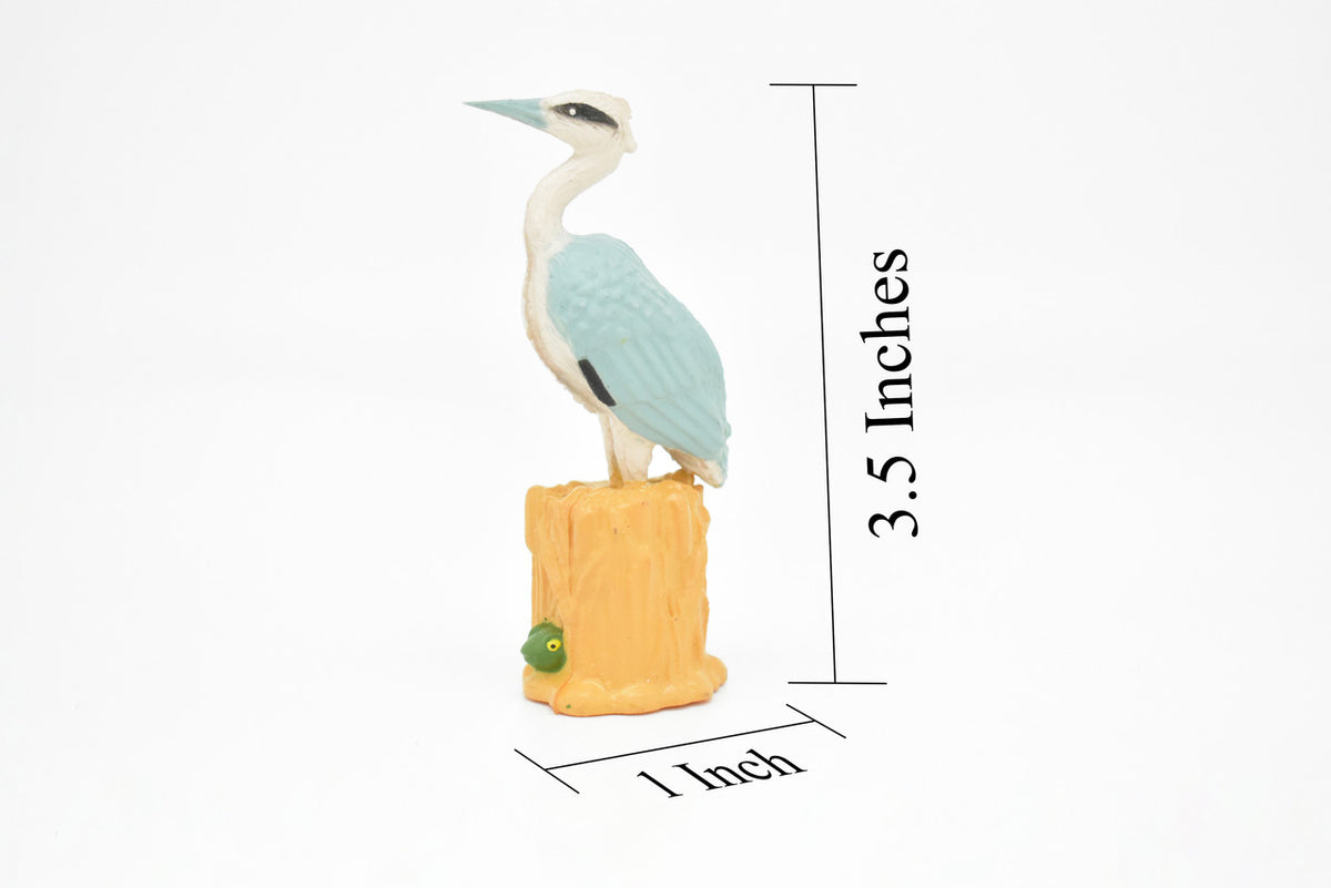 Heron with Frog, Very Nice Rubber,  Hand Painted Toy Model    3 1/2"    F421B365