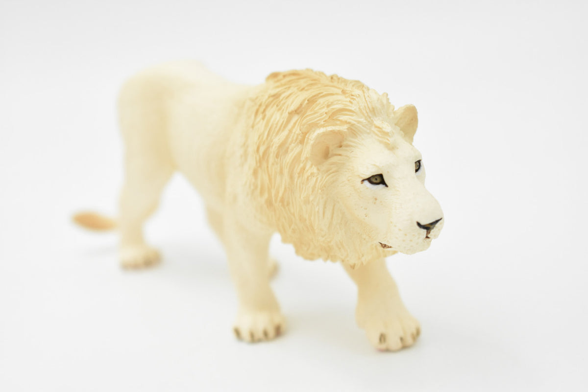 Lion, White,  Museum Quality  Plastic Replica 6"   M085-B605