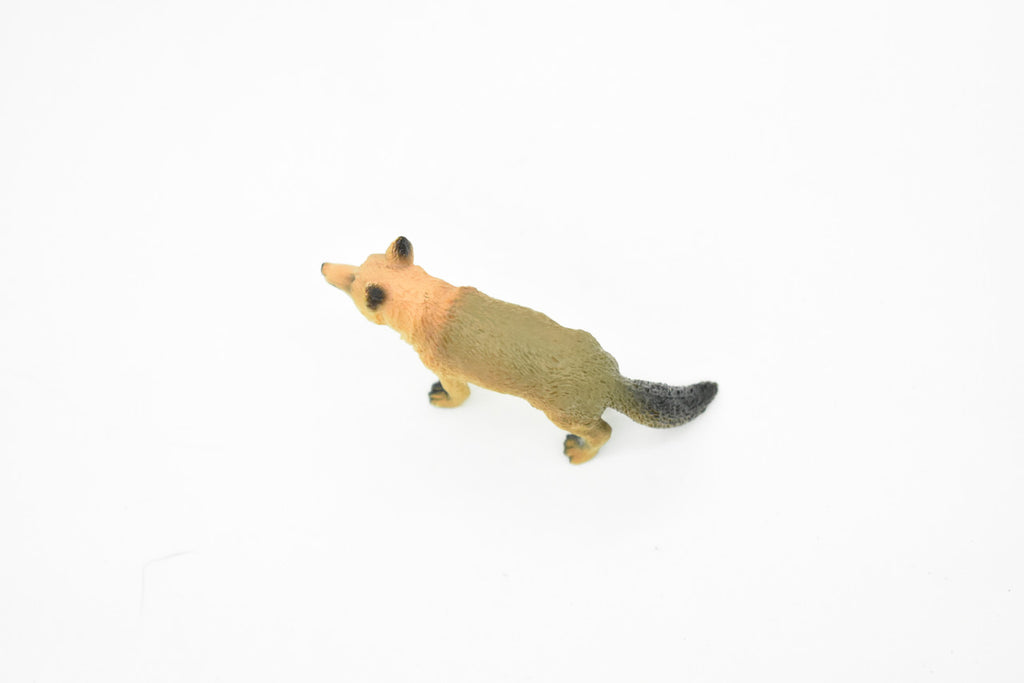 Fox, Red, Very Realistic Rubber Reproduction, Hand Painted Figurines     3"      CH140 B244