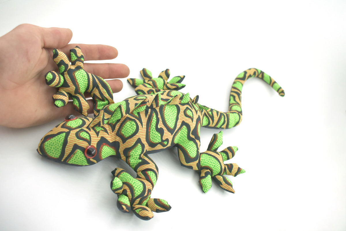 Lizard, Reptiles, Iguana, Green, Hand Made, Thailand Sand Creatures, Toy, Paper Weight, Bean Bag, Cornhole, Game, Kids, Educational, Gift, 17" 2 lbs