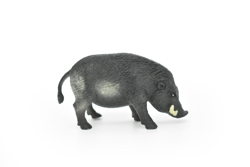 Wild Pig, Wild Boar, Swine, Realistic Rubber Reproduction, Hand Painted Figurines    3.5"     CH150 B247