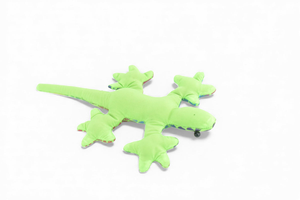Gecko, Lizard, Reptiles, Green, Hand Made In Thailand, Sand Creatures, Paper Weight, Bean Bag, Cornhole, Game, Toy, Kids, Educational, Gift,  5  Inches. TH71 BB301    Colors May Vary