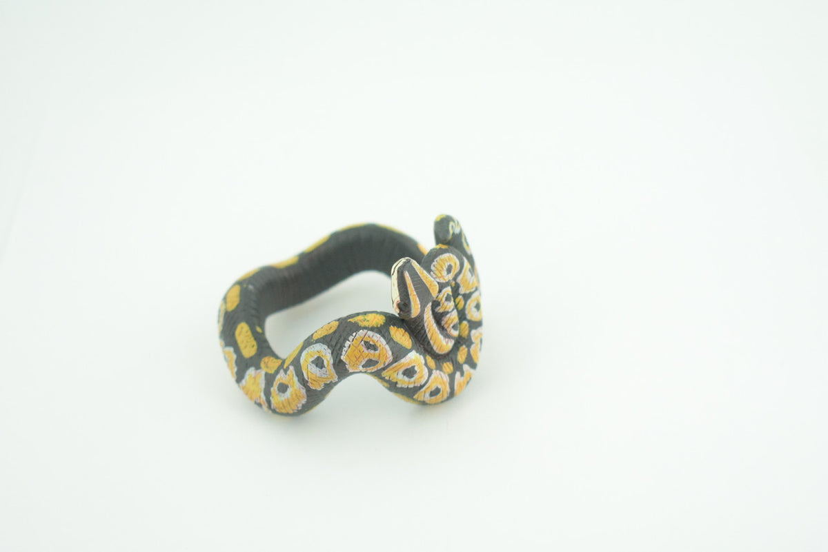 Yellow Boa Snake Bracelet, Snake Wrist Band, Plastic Reptile, Educational, Realistic, Beautiful Design, Figure, Lifelike, Replica, Gift,     3"   RI71 B663