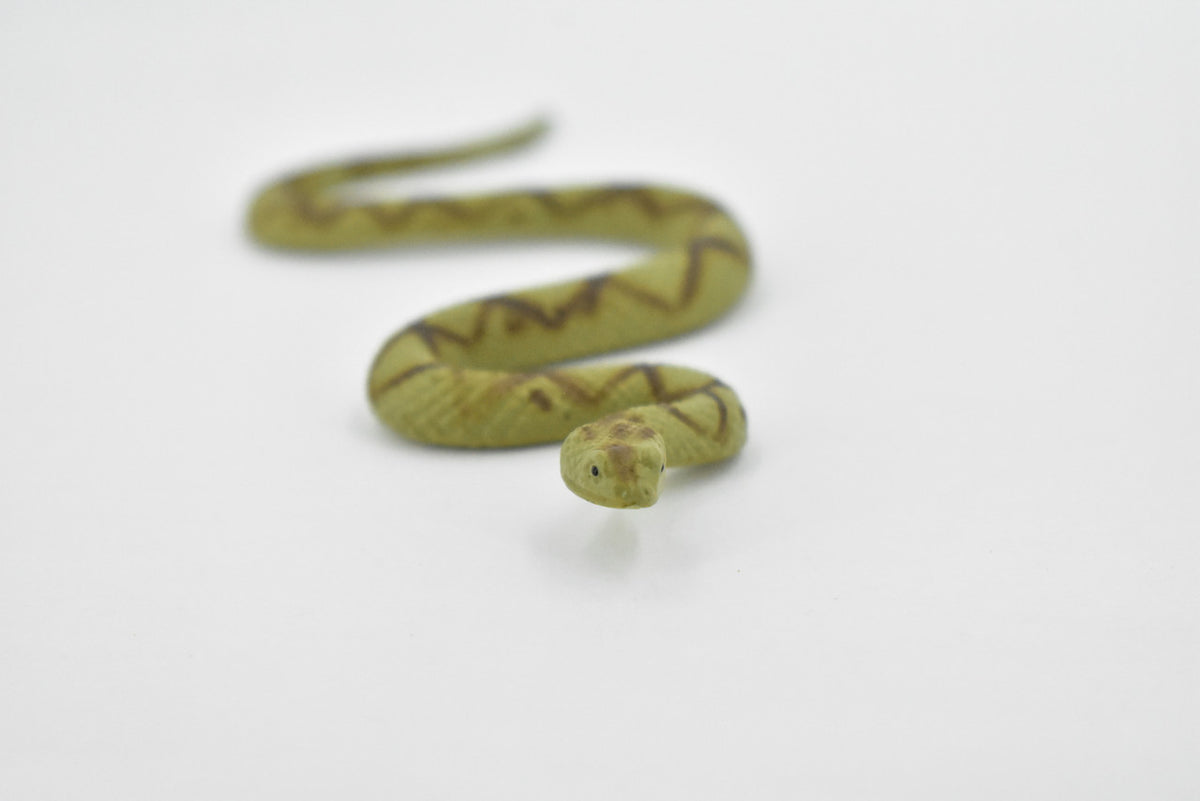 Snake, Diamondback Rattlesnake, Rubber Reptile, Educational, Realistic Hand Painted, Figure, Lifelike Model, Figurine, Replica, Gift,       5 1/2"       F2043 B39