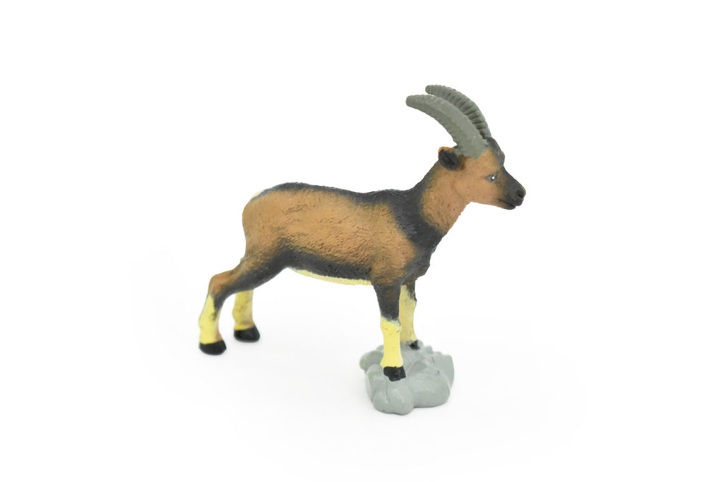 Goat, Billy, Wild, Realistic Rubber Reproduction, Hand Painted Figurines    3"     CH152 B247