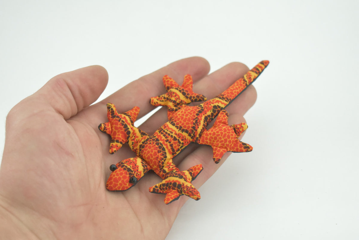 Gecko, Lizard, Reptiles, Orange, Hand Made In Thailand, Sand Creatures, Paper Weight, Bean Bag, Cornhole, Game, Toy, Kids, Educational, 5  Inches. Colors May Vary.