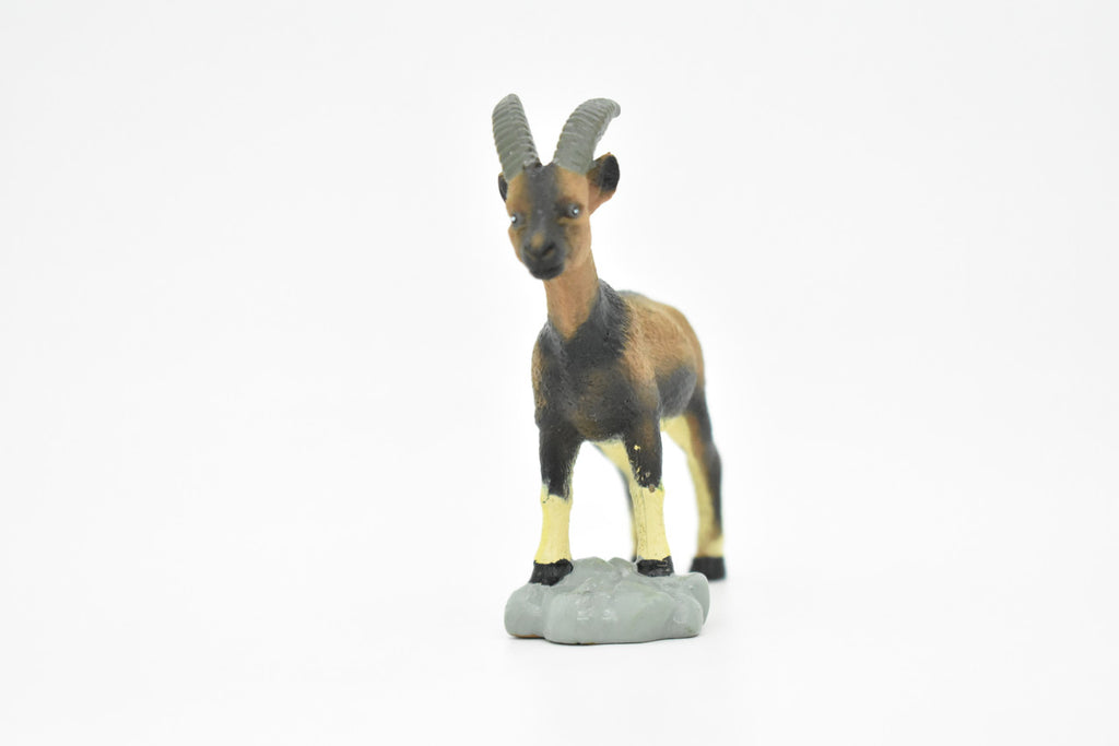 Goat, Billy, Wild, Realistic Rubber Reproduction, Hand Painted Figurines    3"     CH152 B247