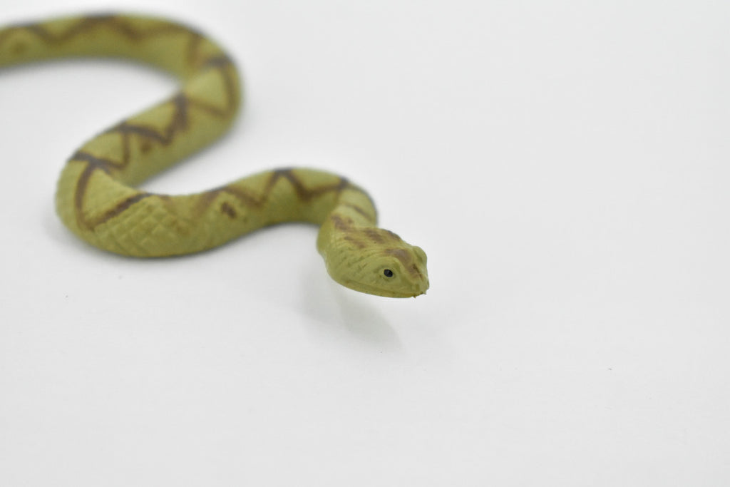 Snake, Diamondback Rattlesnake, Rubber Reptile, Educational, Realistic Hand Painted, Figure, Lifelike Model, Figurine, Replica, Gift,       5 1/2"