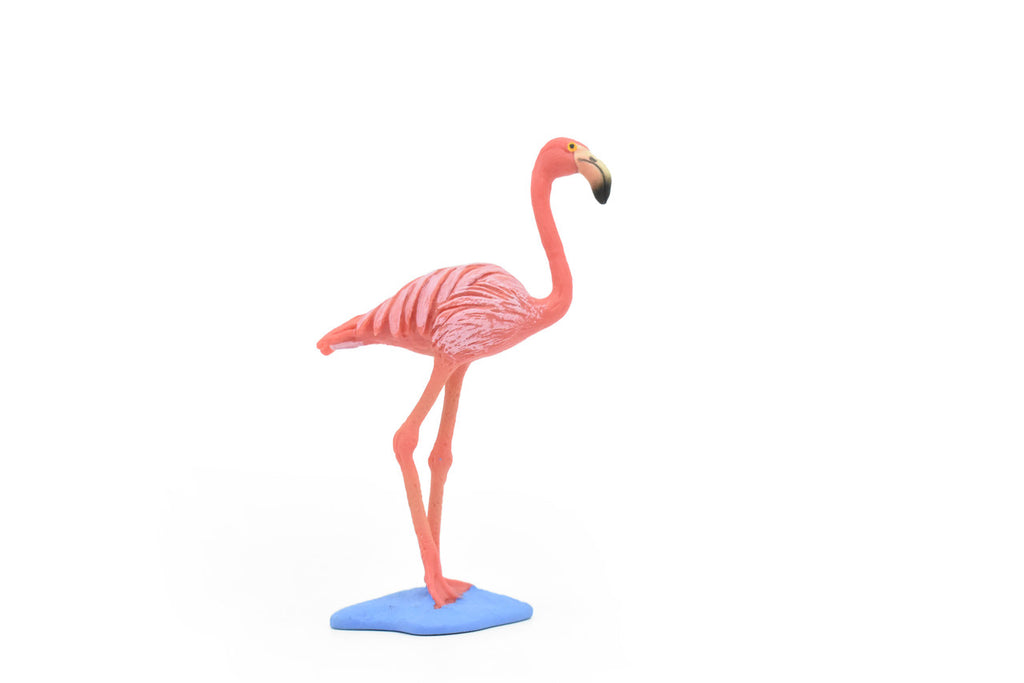 Flamingo, Museum Quality Toy Plastic Model, Hand Painted    3 1/2"    F1067 BB45