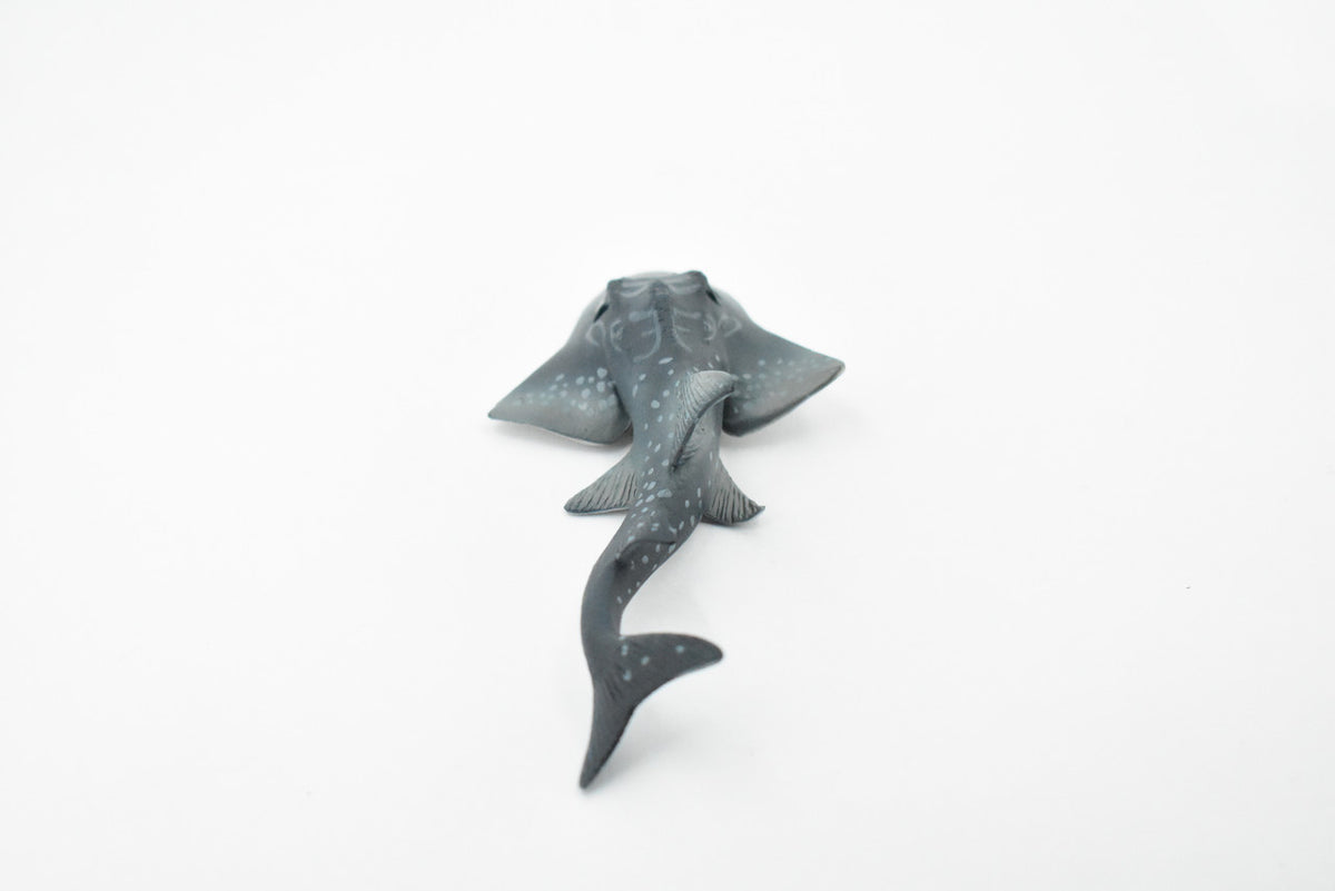 Guitarfish Shark, Shovelnose Ray, Rubber Fish, Hand Painted, Educational Design, Diorama Model, Toy, Kids, Gift,       5 Inches.      CH435 BB109