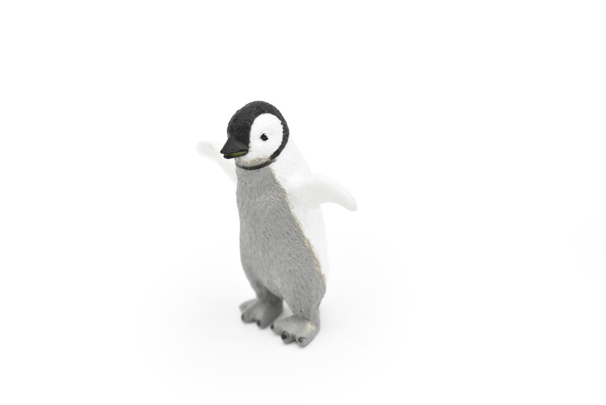 Penguin Baby, Chick, Very Nice Rubber Reproduction, Hand Painted     1 1/2"   F7025 B67