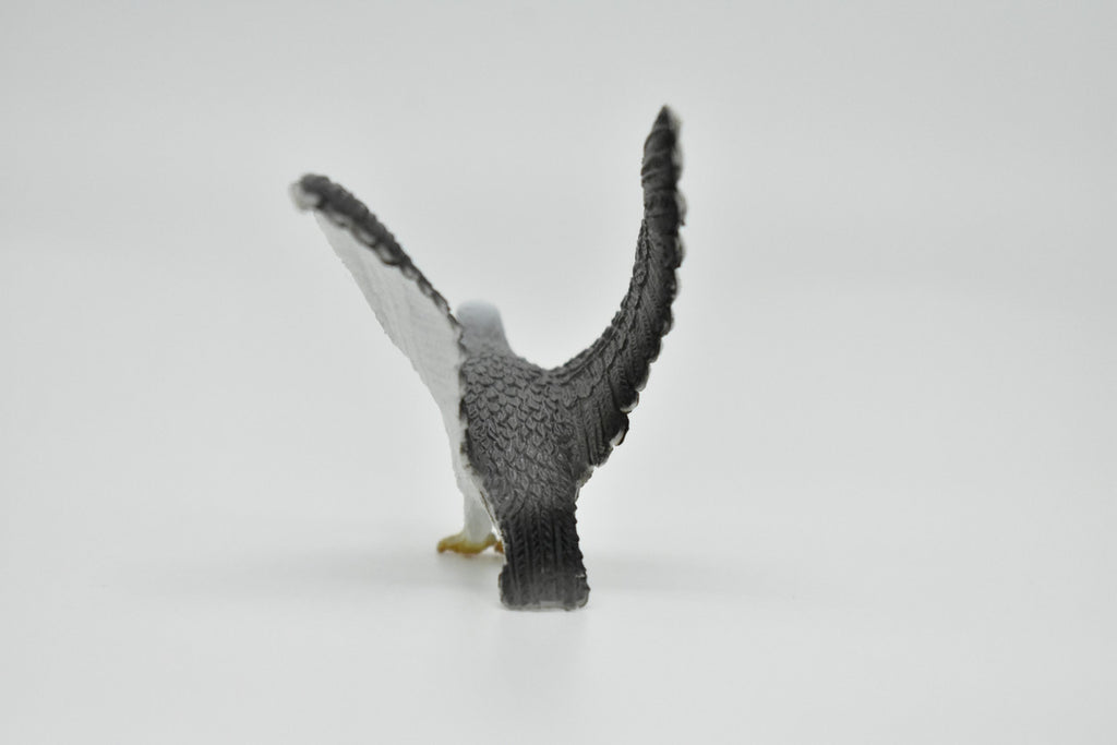 Seagull, Very Nice Rubber Reproduction, Hand Painted     3"    F614 B132