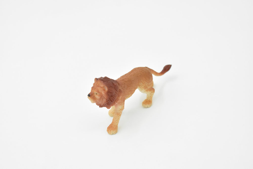 Lion, ~ Plastic Replica 2 3/4"  ~  F763-B213