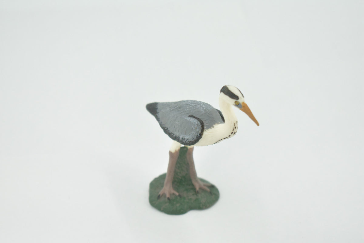 Bird, Great Blue Heron, Museum Quality, Hand Painted, Rubber, Realistic, Figure, Toy, Kids, Educational, Gift,      3 1/2"    CH586 BB164