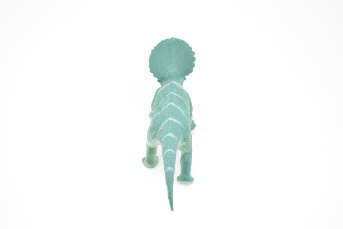 Triceratops Dinosaur, Very Nice Plastic Replica    7"   ~   F3051-B2