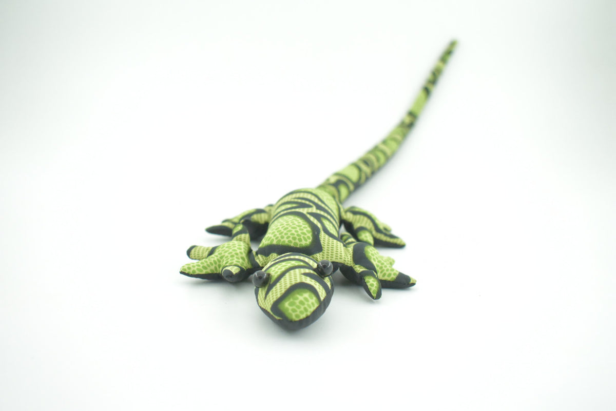 Lizard, Reptiles, Green, Hand Made In Thailand, Sand Creatures, Paper Weight, Bean Bag, Cornhole, Game, Toy, Kids, Educational, Gift,  16  Inches.     TH45 BB306