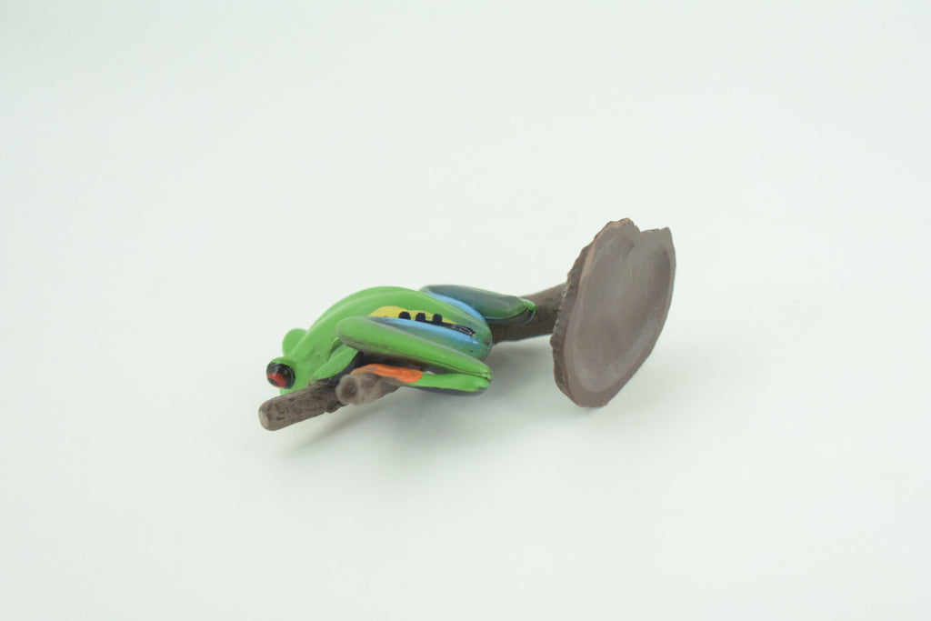 Red Eye Tree Frog, Hand Painted, Museum Quality, Rubber, Educational, Realistic, Diorama Model, Figure, Lifelike, Replica, Gift,   3 inches.    CH1012 BB217
