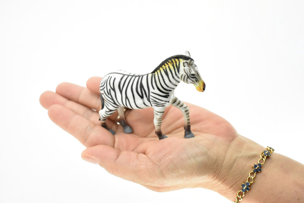 Zebra, Plains, Realistic Rubber Reproduction, Hand Painted Figurines    4"     CH151 B247