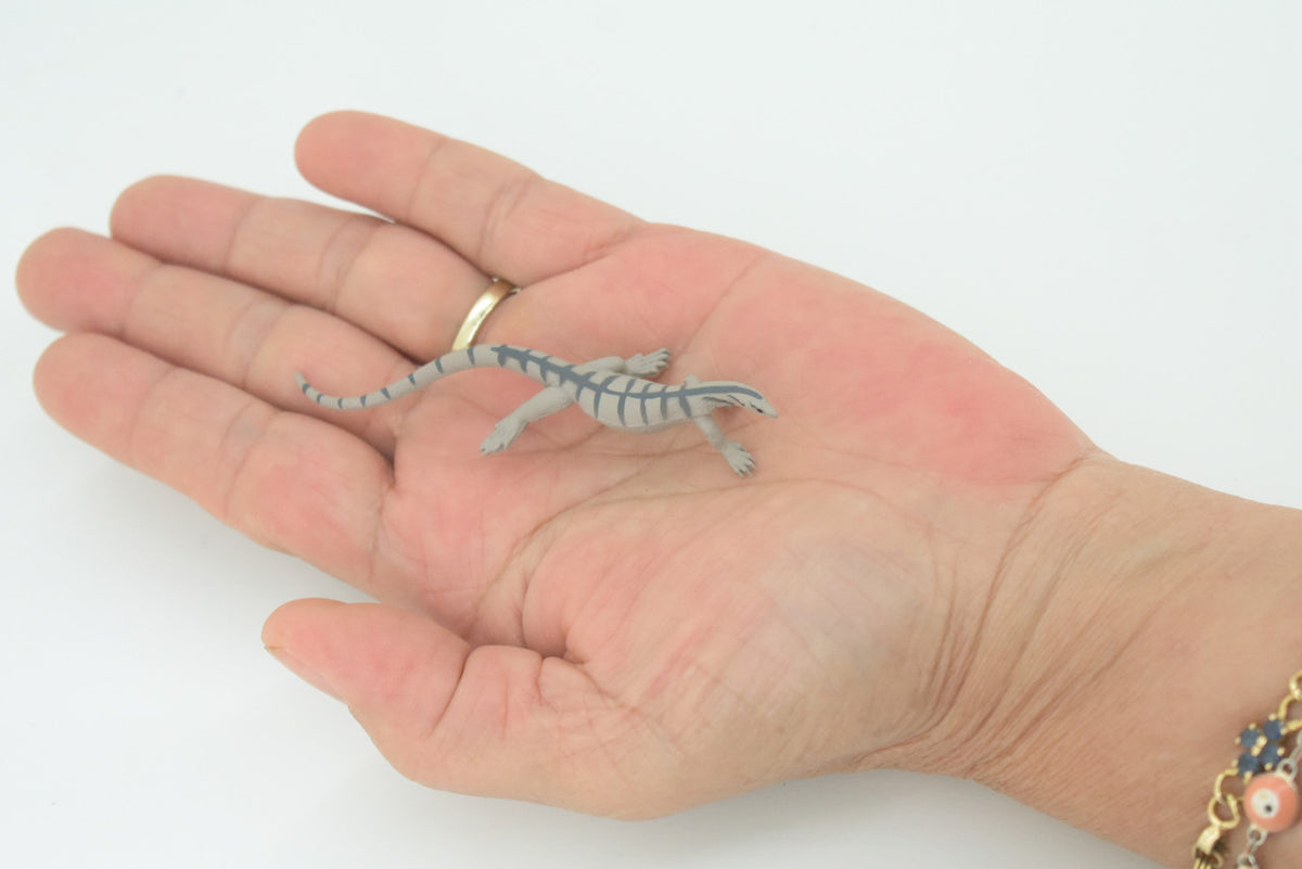 Desert Monitor Lizard, Hand Painted, Educational, Rubber Reptile, Realistic Figure, Lifelike Model, Replica, Gift,    3"   SF23 B45