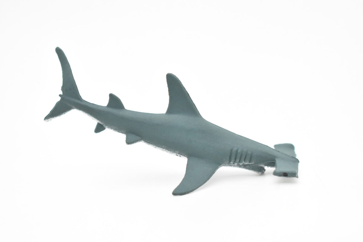 Hammerhead Shark, Curved, Very Nice Plastic Replica   3"   -   F234 B76