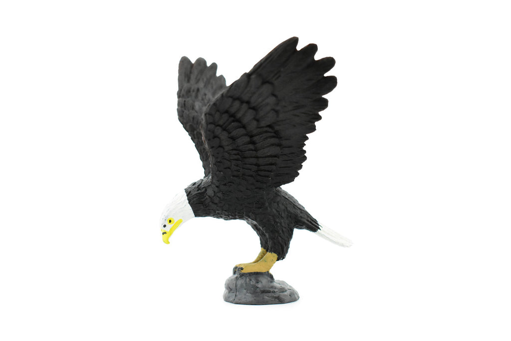 Bald Eagle, North America Eagle, Museum Quality, Rubber Bird, Hand Painted, Realistic Toy Figure, Diorama Model, Kids, Educational,  4 Inches.