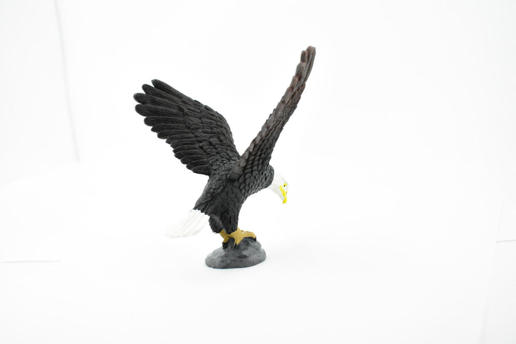 Bald Eagle, North America Eagle, Museum Quality, Rubber Bird, Hand Painted, Realistic Toy Figure, Diorama Model, Kids, Educational,  4 Inches.
