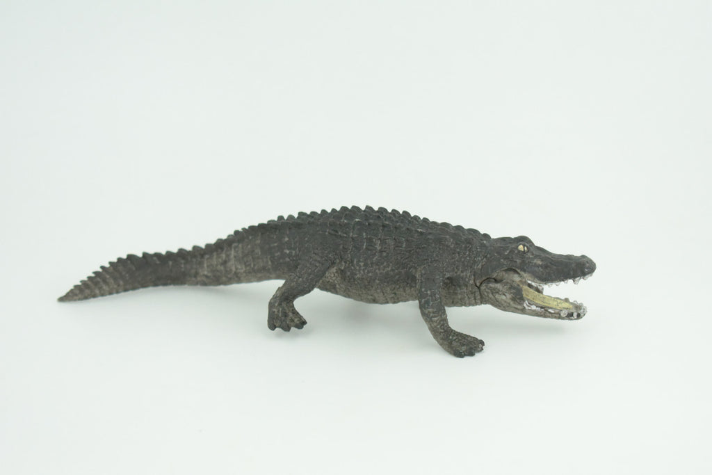 Alligator, Crocodile, Movable Jaws, Museum Quality, Educational, Hand Painted, Rubber Reptile, Realistic, Diorama, Toy, Kids, Gift, 7 Inches.  CH816 BB189