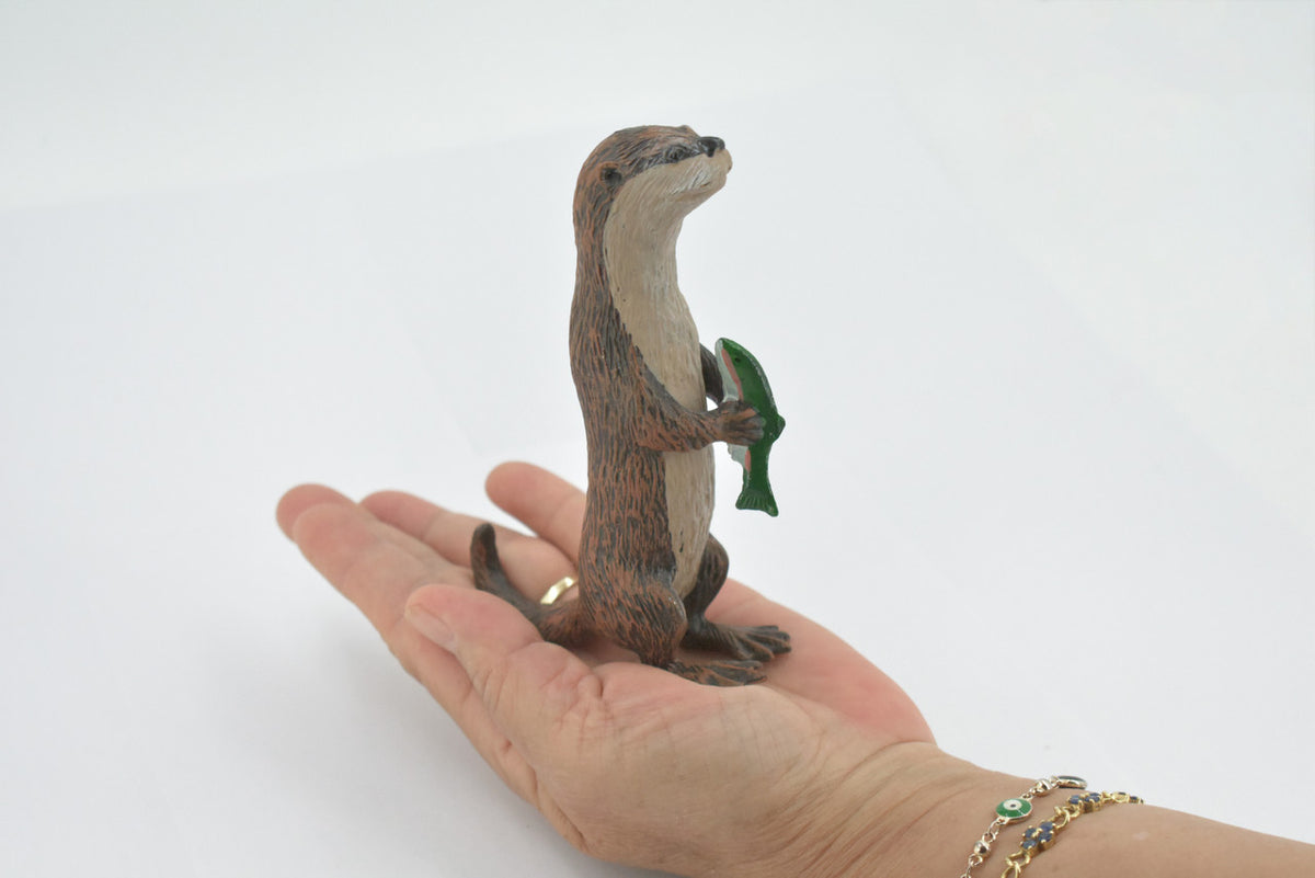 Otter, River Otter, North American, Museum Quality, Hand Painted, Rubber Animal, Realistic, Toy, Figure, Model, Replica, Kids, Educational, Gift,    5"    CH602 BB165